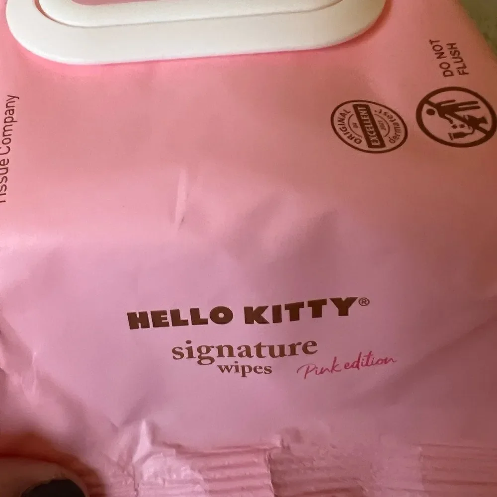 Hello Kitty Wet Wipes 70 Count